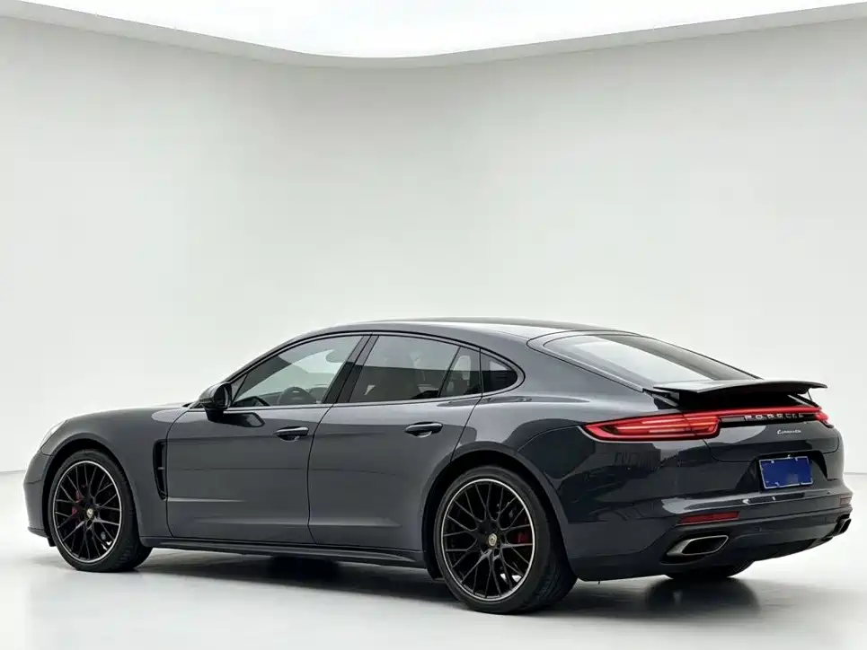 Porsche Panamera 2017 — фото 6