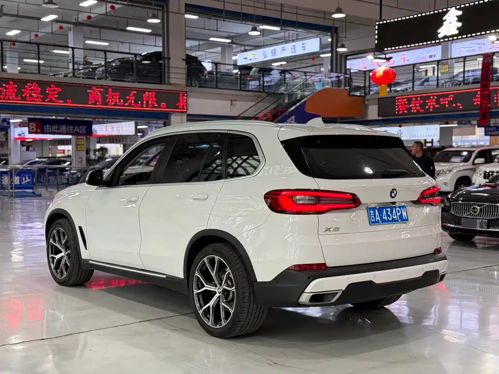 BMW X5 2020 — фото 9