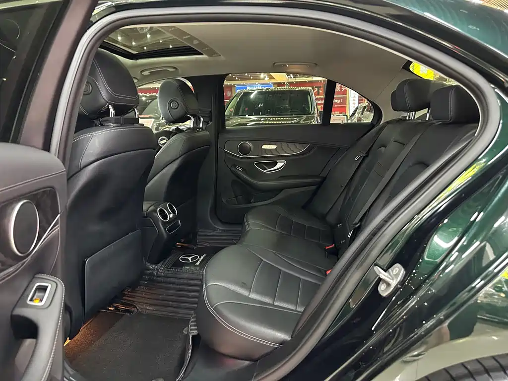 Mercedes-Benz C-Class 2019