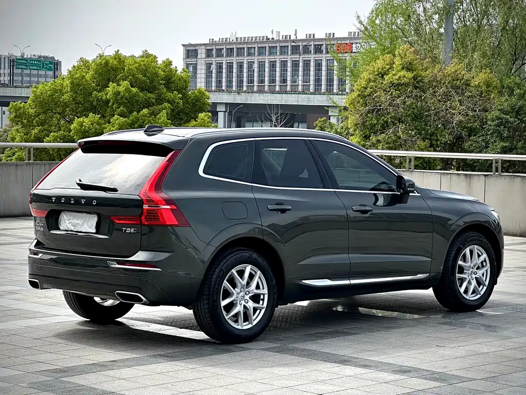 Volvo XC60 2020 — фото 5