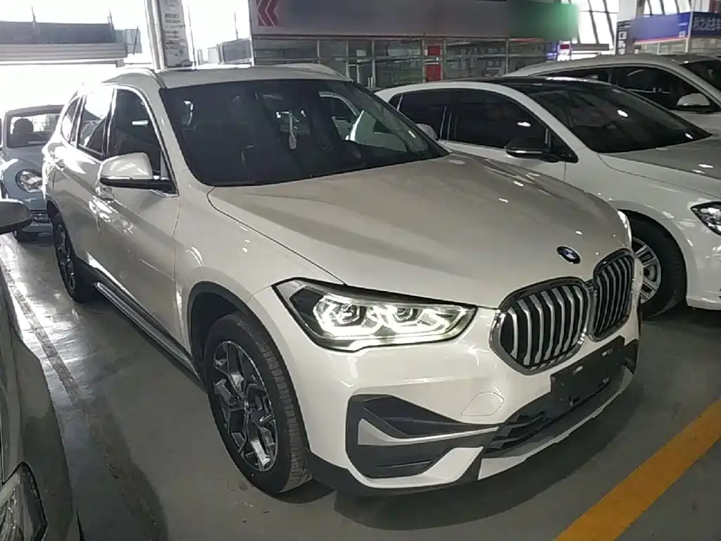 BMW X1 2020 — фото 4