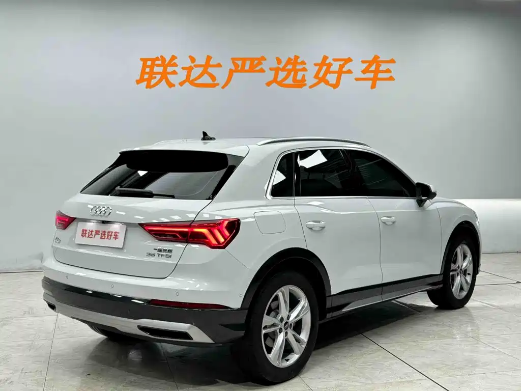 Audi Q3 2022 — фото 26