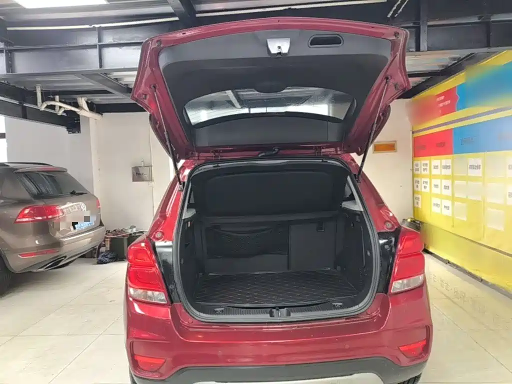 Chevrolet Trax 2018 — фото 19