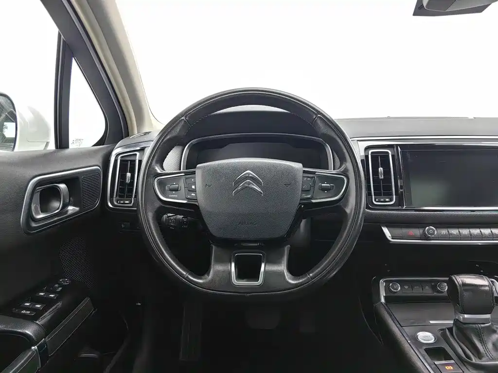 Citroën C6 2016 — фото 11