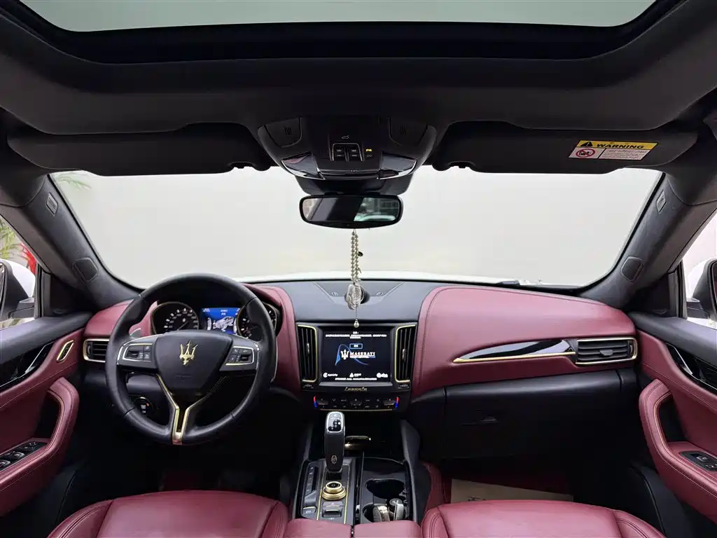 Maserati Levante 2019 — фото 15