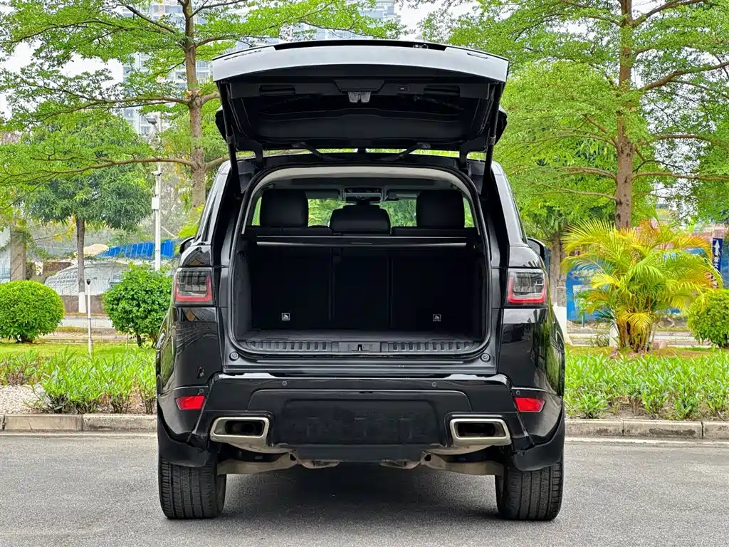 Land Rover Range Rover Sport 2018 — фото 32