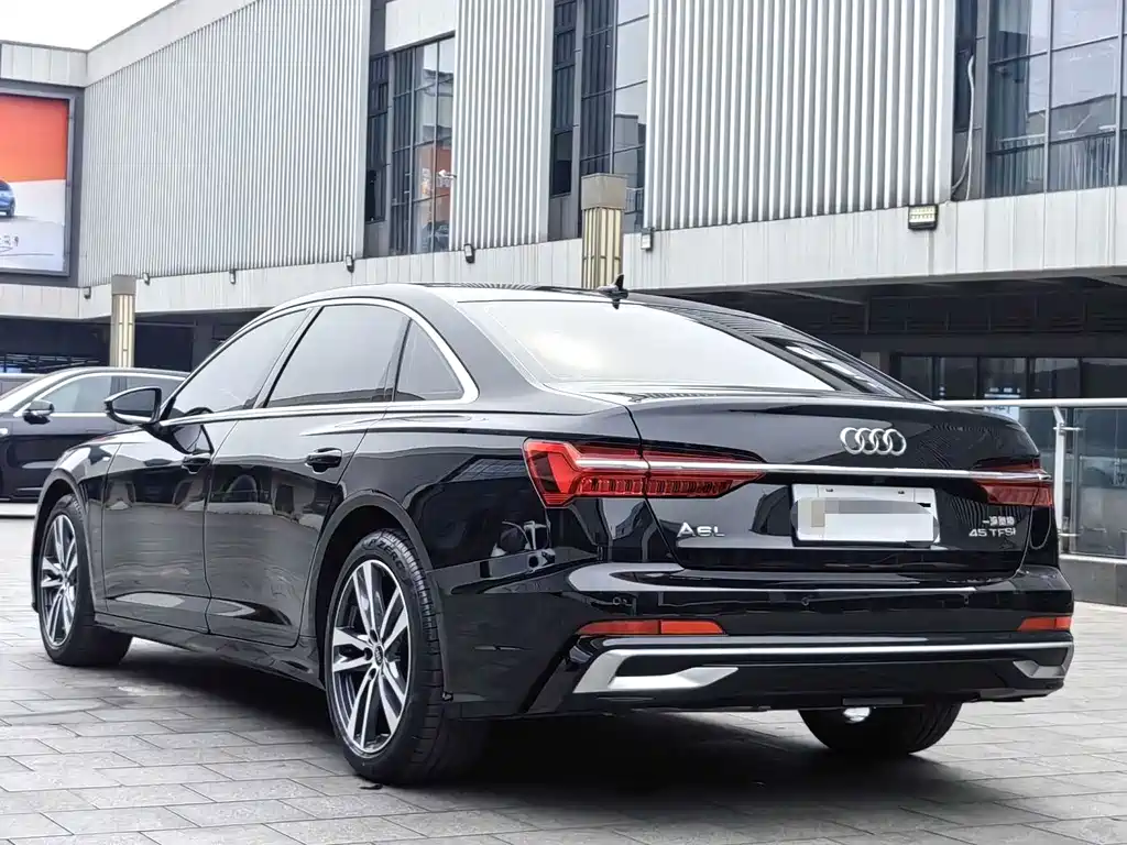 Audi A6L 2024 — фото 9