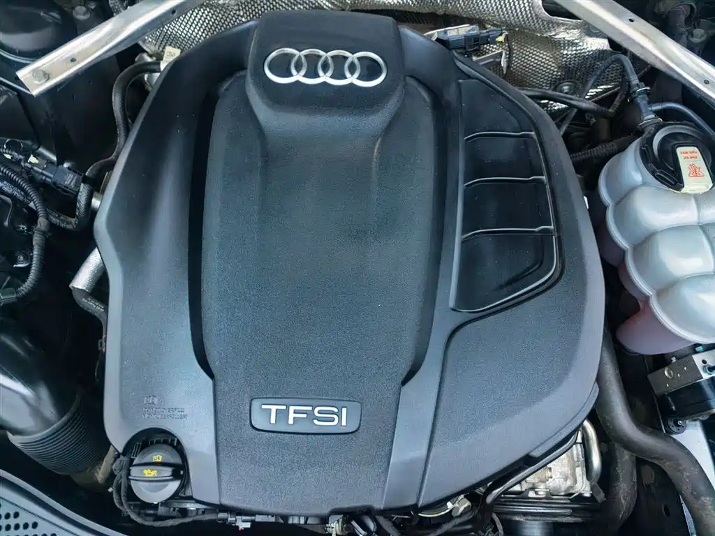 Audi A4L 2022 — фото 15