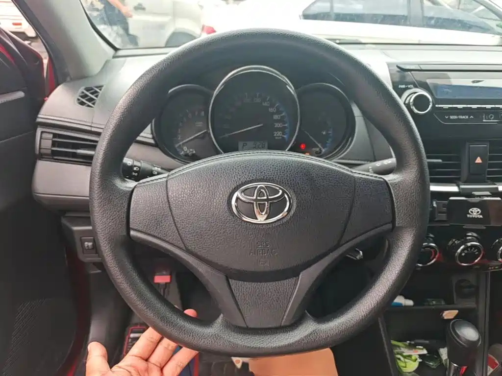 Toyota Vios 2017 — фото 11
