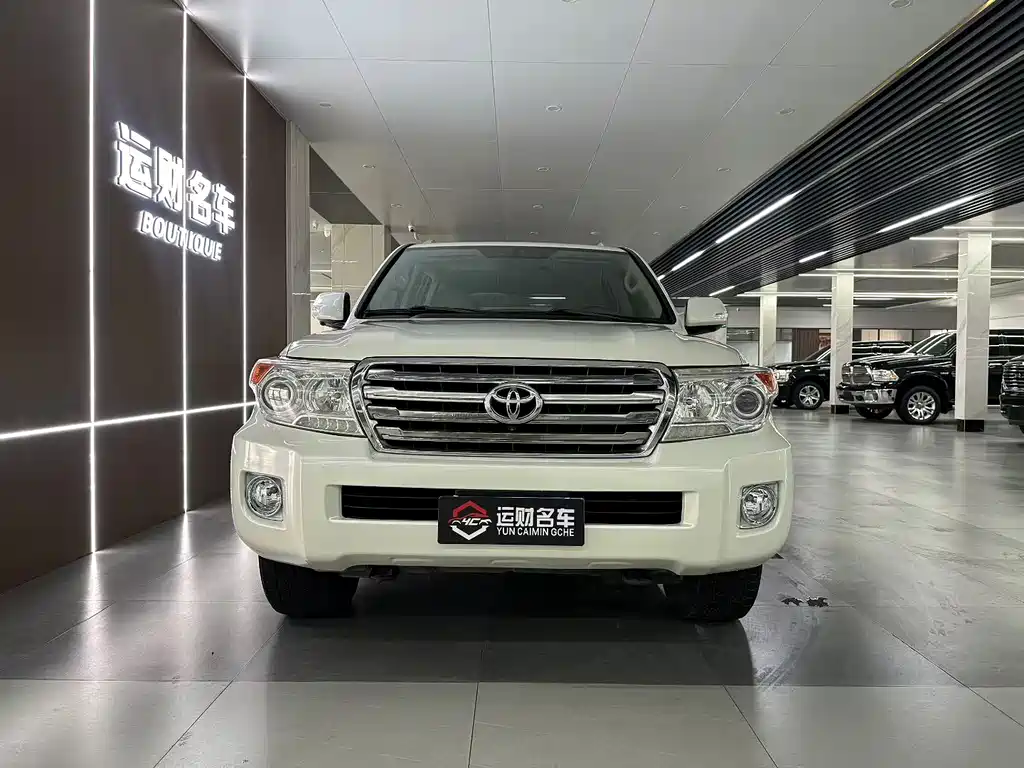 Toyota Land Cruiser 2015 — фото 2