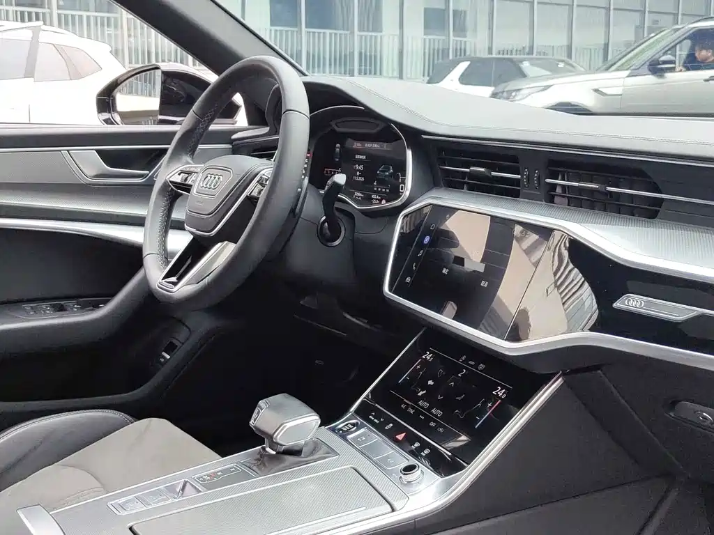 Audi A6L 2024