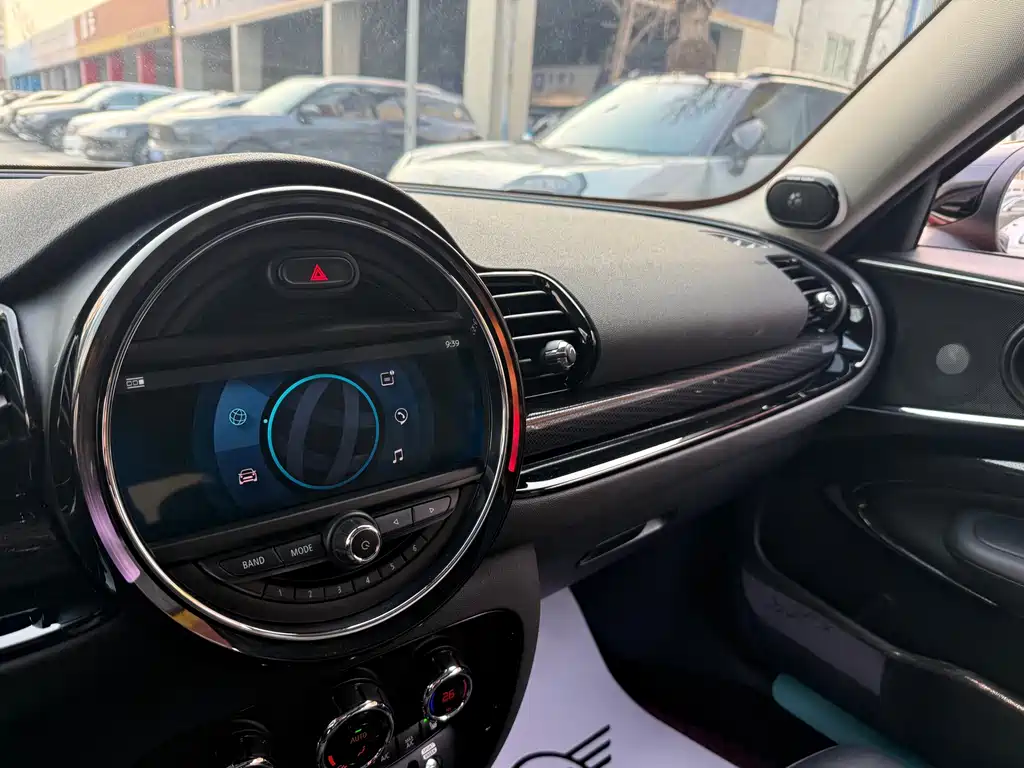 MINI Clubman 2020 — фото 17