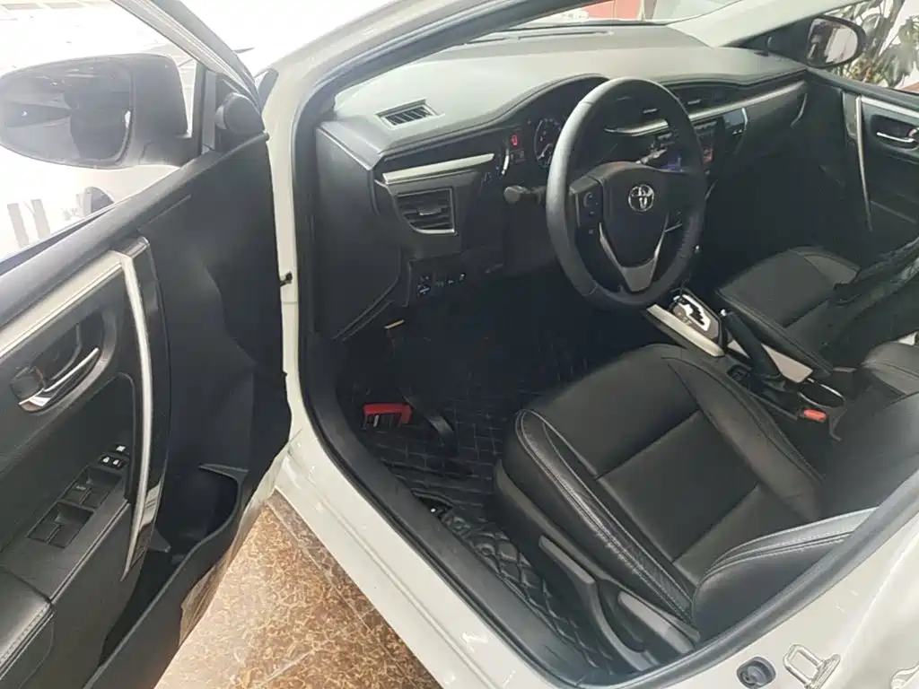 Toyota Corolla 2017 — фото 16