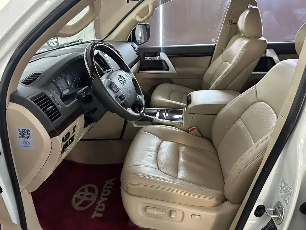 Toyota Land Cruiser 2015 — фото 4