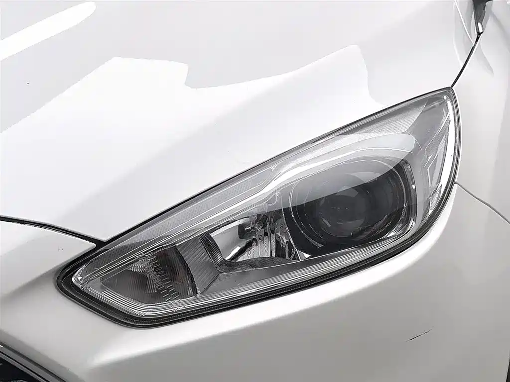 Ford Focus 2016 — фото 7