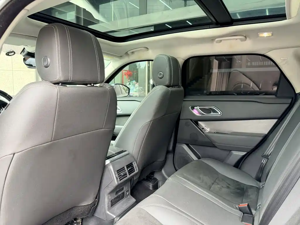 Land Rover Range Rover Velar 2018 — фото 8