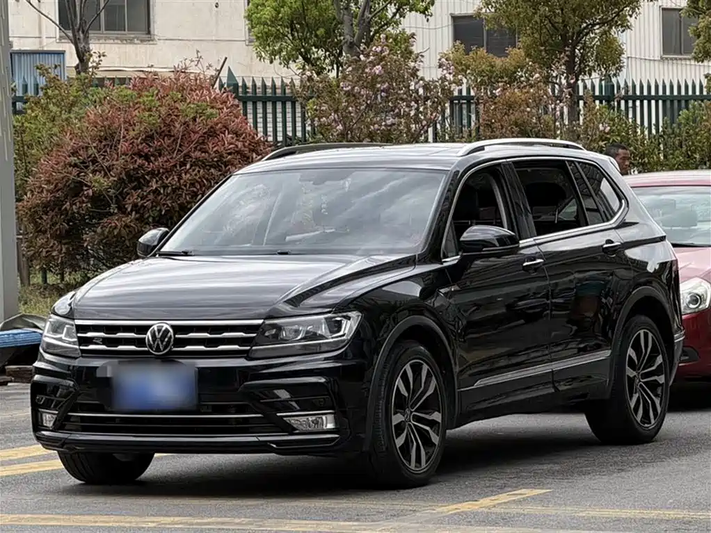 Volkswagen Tiguan L 2020 — фото 2