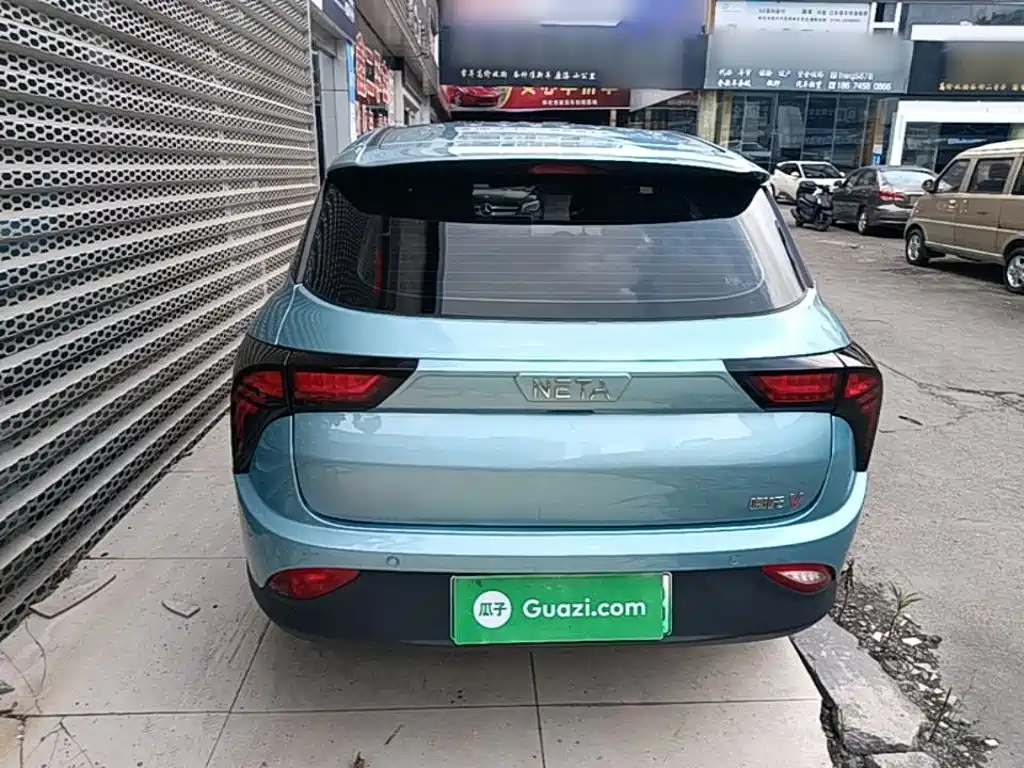 Neta V 2022