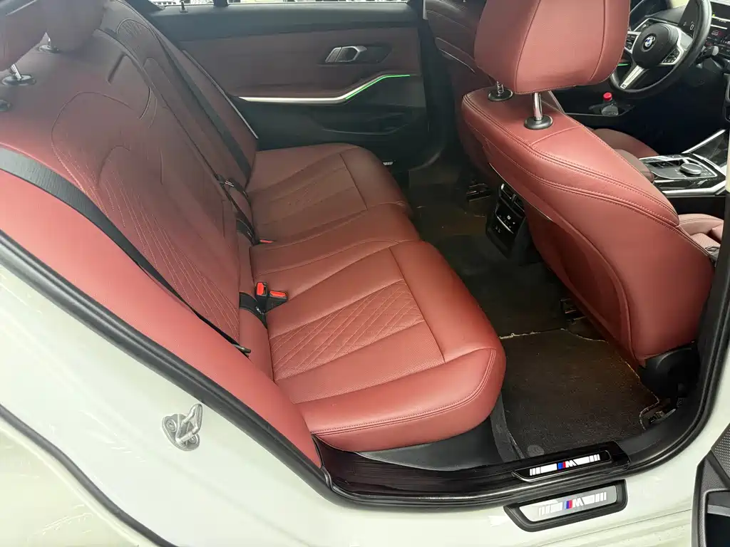 BMW 3 Series 2022 — фото 13