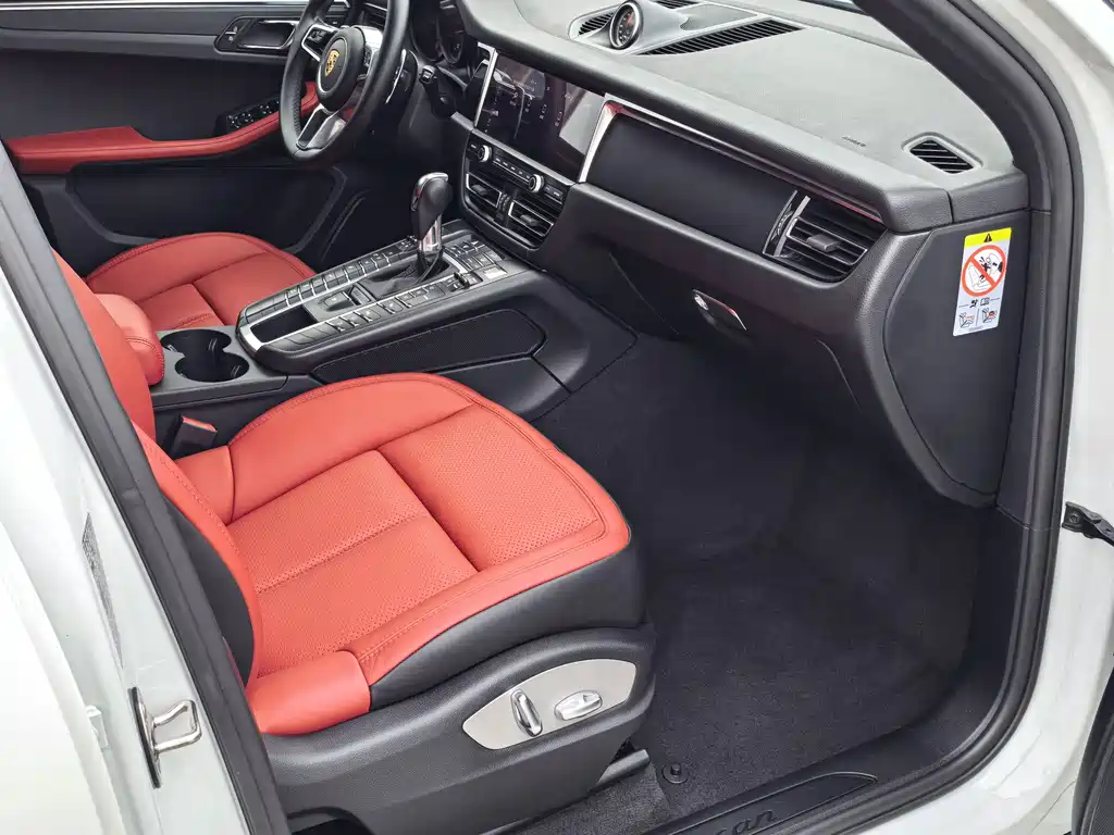 Porsche Macan 2019 — фото 12