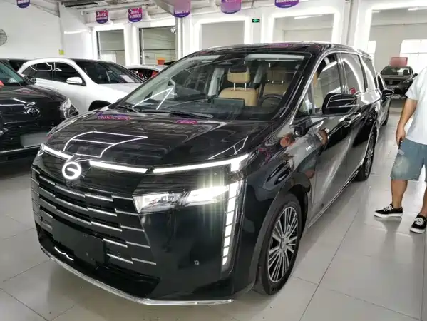 GAC Trumpchi E8 PHEV 2025