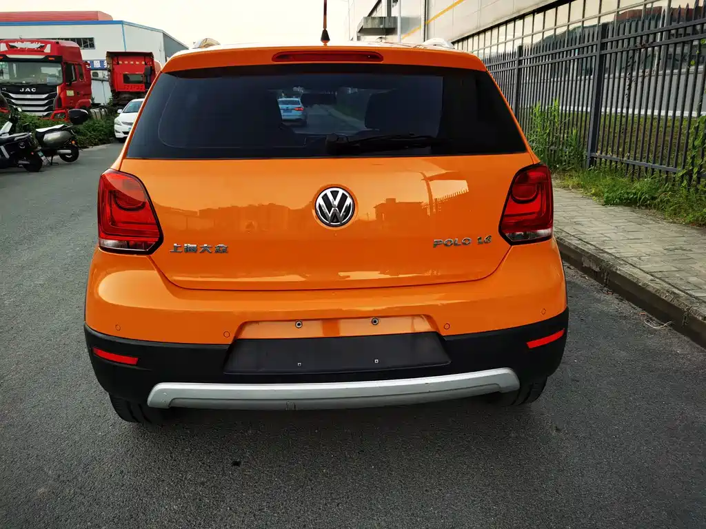 Volkswagen Polo 2014 — фото 16