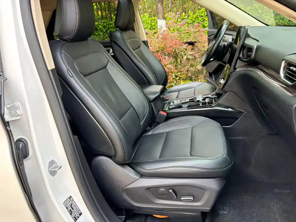 Ford Explorer 2022 — фото 13