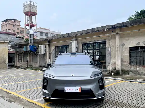 NIO ES6 2025