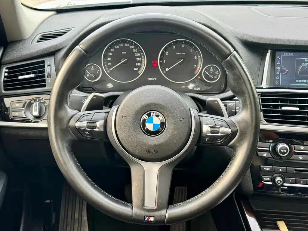 BMW X3 2016 — фото 16