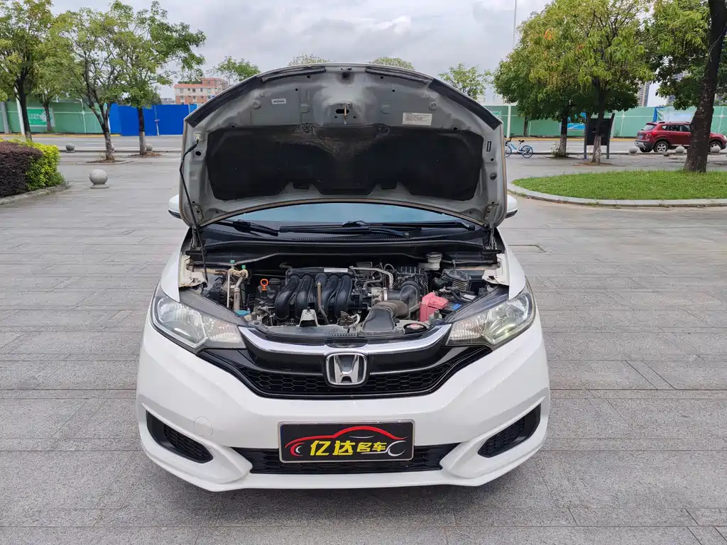 Honda Fit 2018 — фото 20