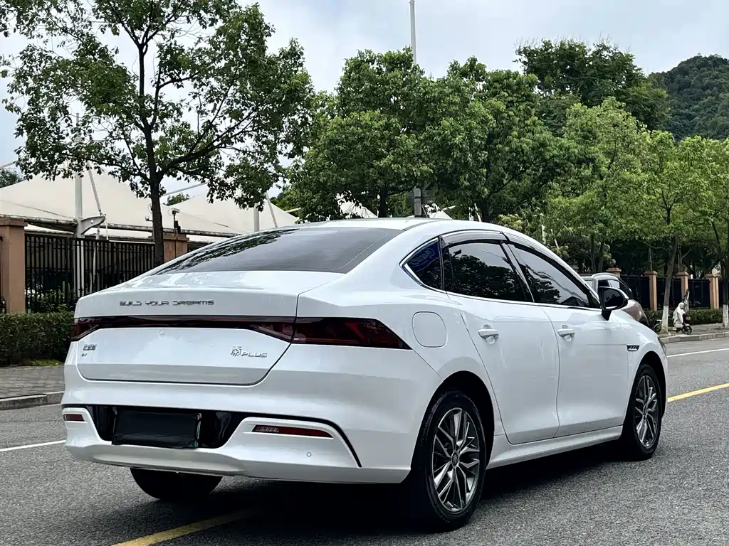 BYD Qin PLUS 2023 — фото 10