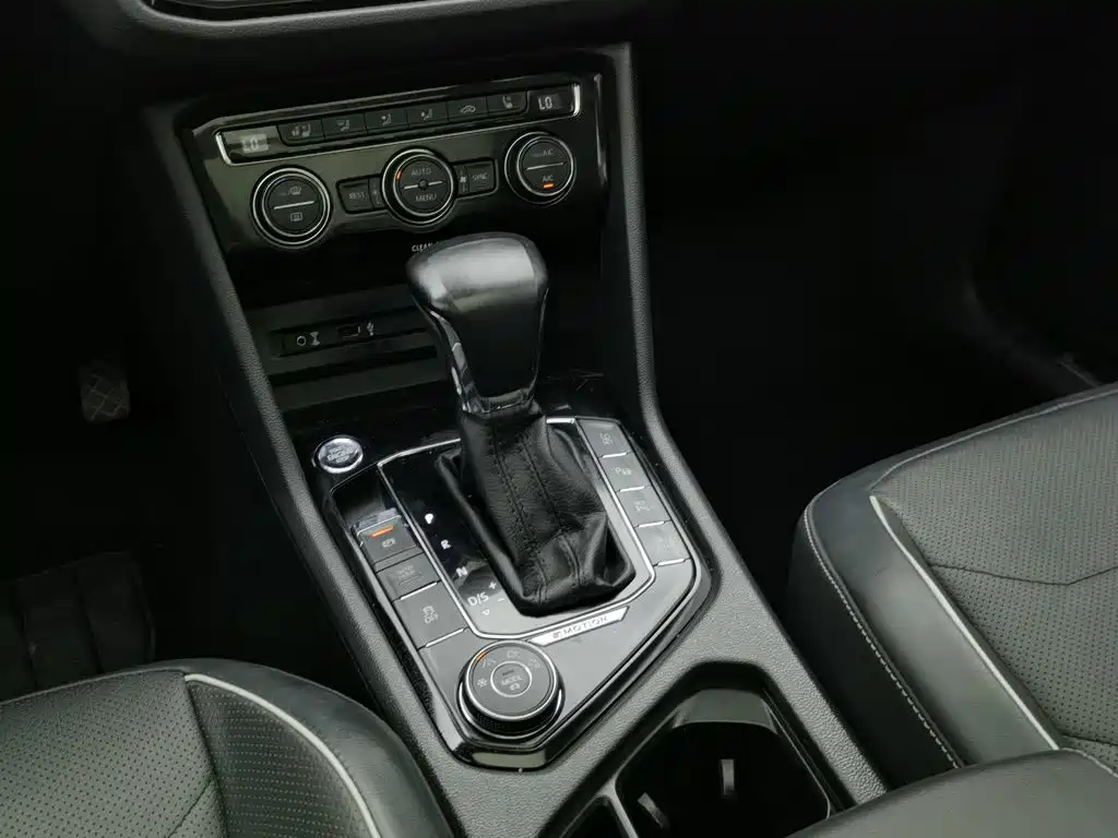 Volkswagen Tiguan L 2019 — фото 13