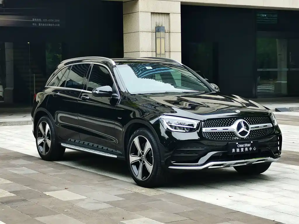 Mercedes-Benz GLC 2023