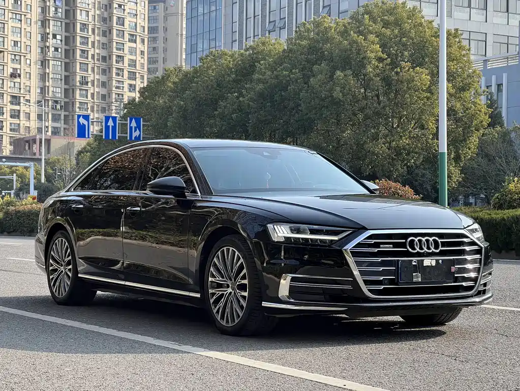 Audi A8 2020 — фото 3