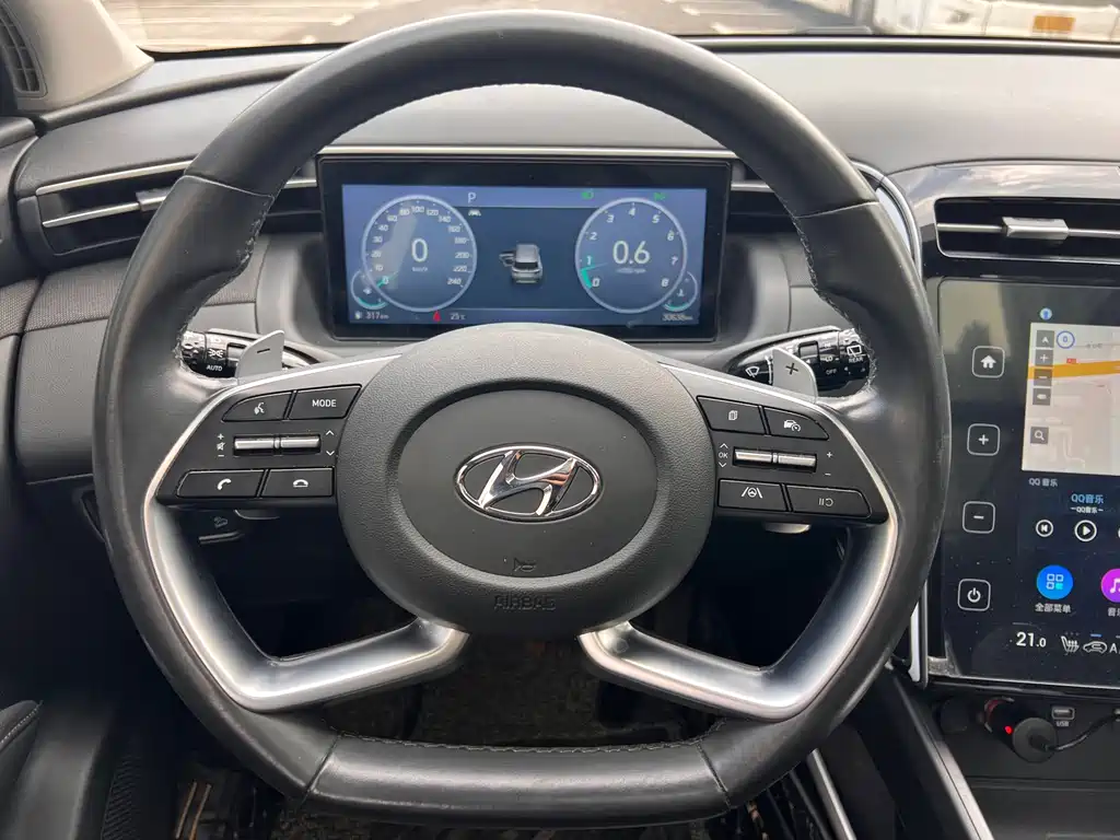 Hyundai Tucson 2021 — фото 11