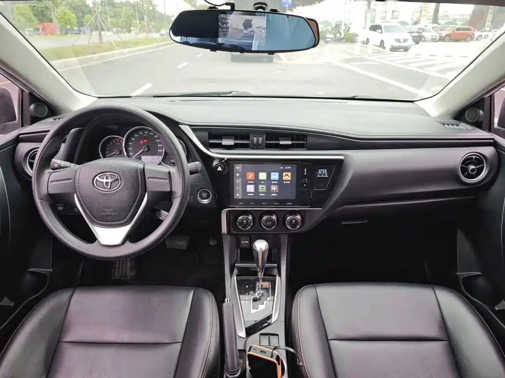 Toyota Corolla 2019 — фото 14