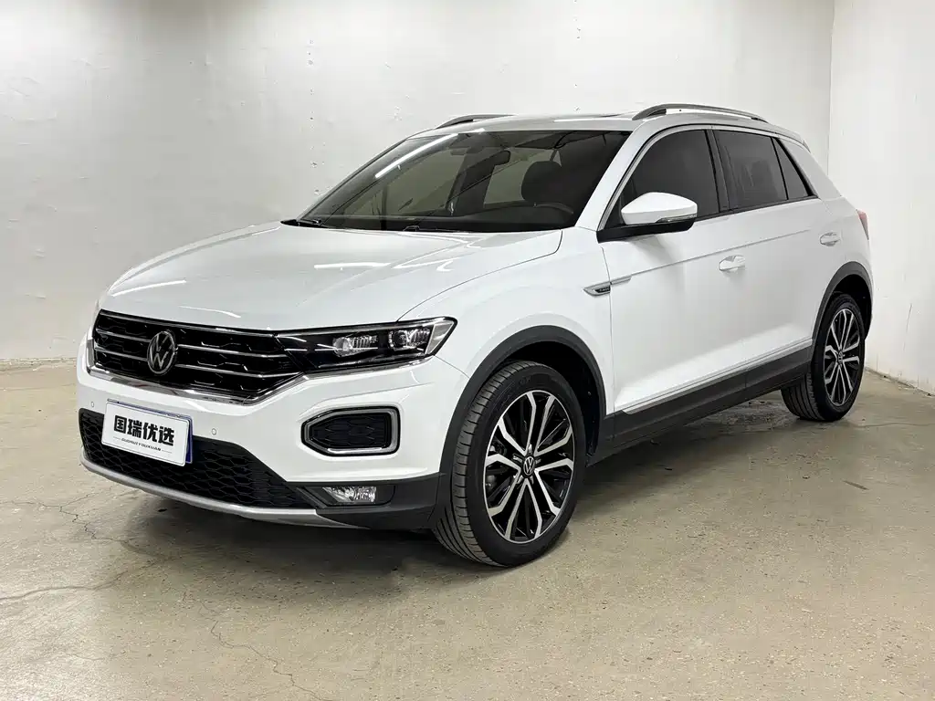 Volkswagen T-Roc 2022 — фото 1