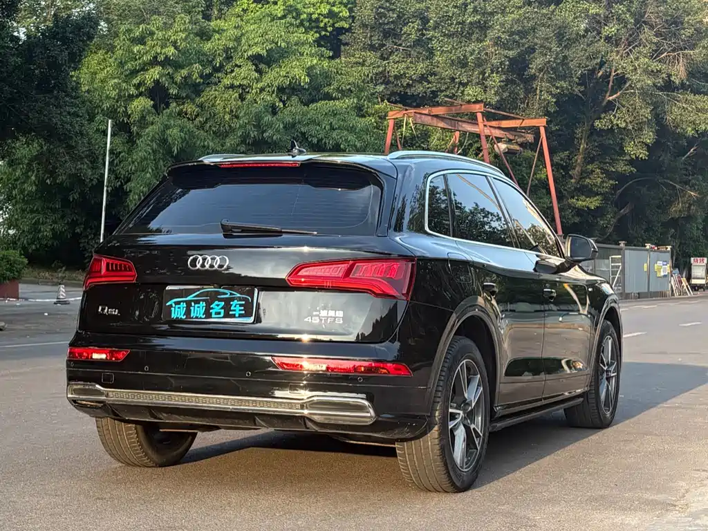 Audi Q5L 2019 — фото 9