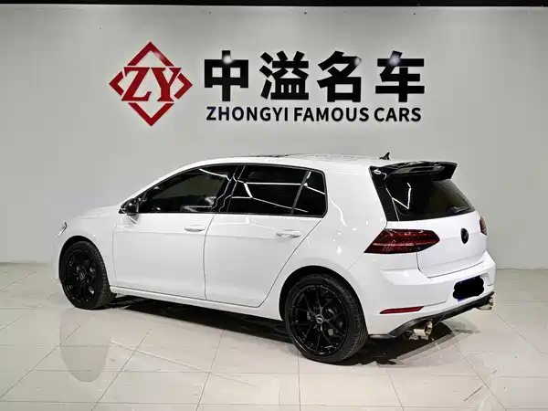 Volkswagen Golf 2020