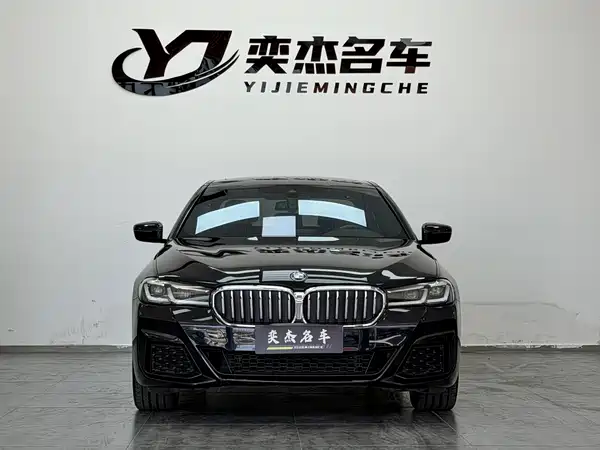 BMW 5 Series 2022