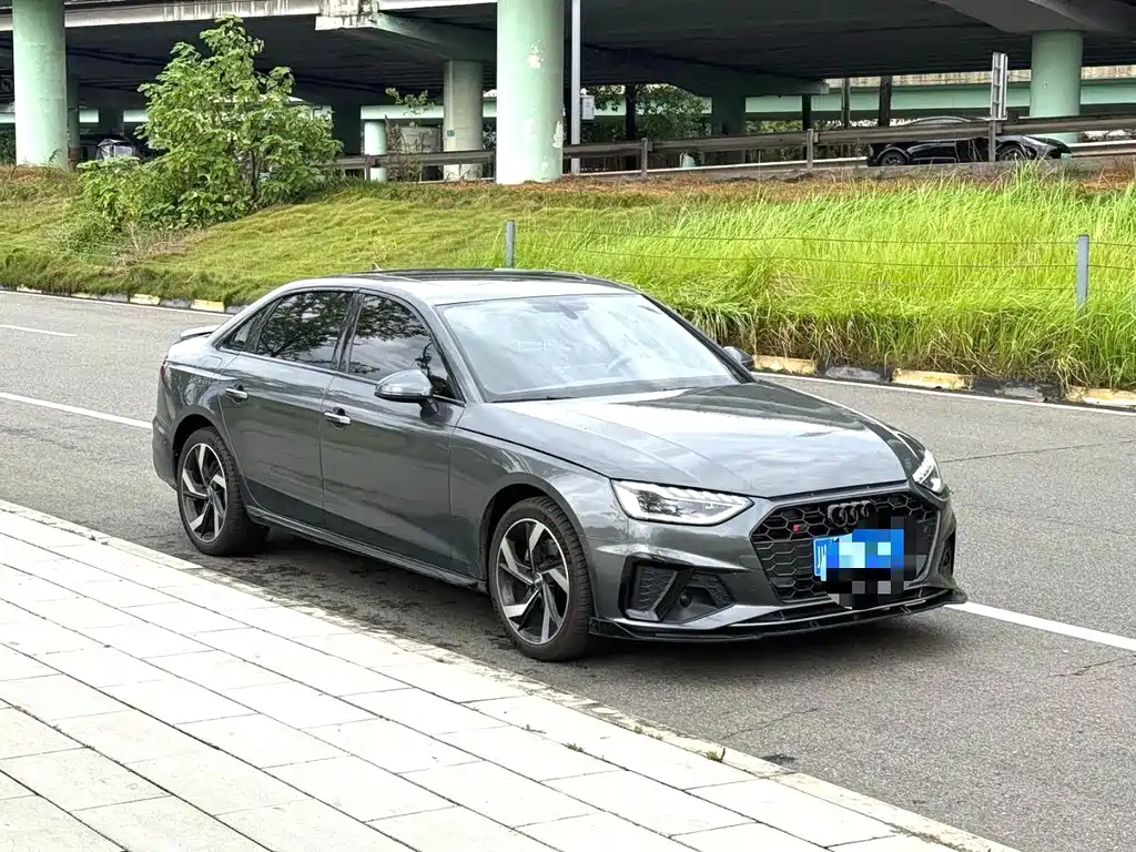 Audi A4L 2022
