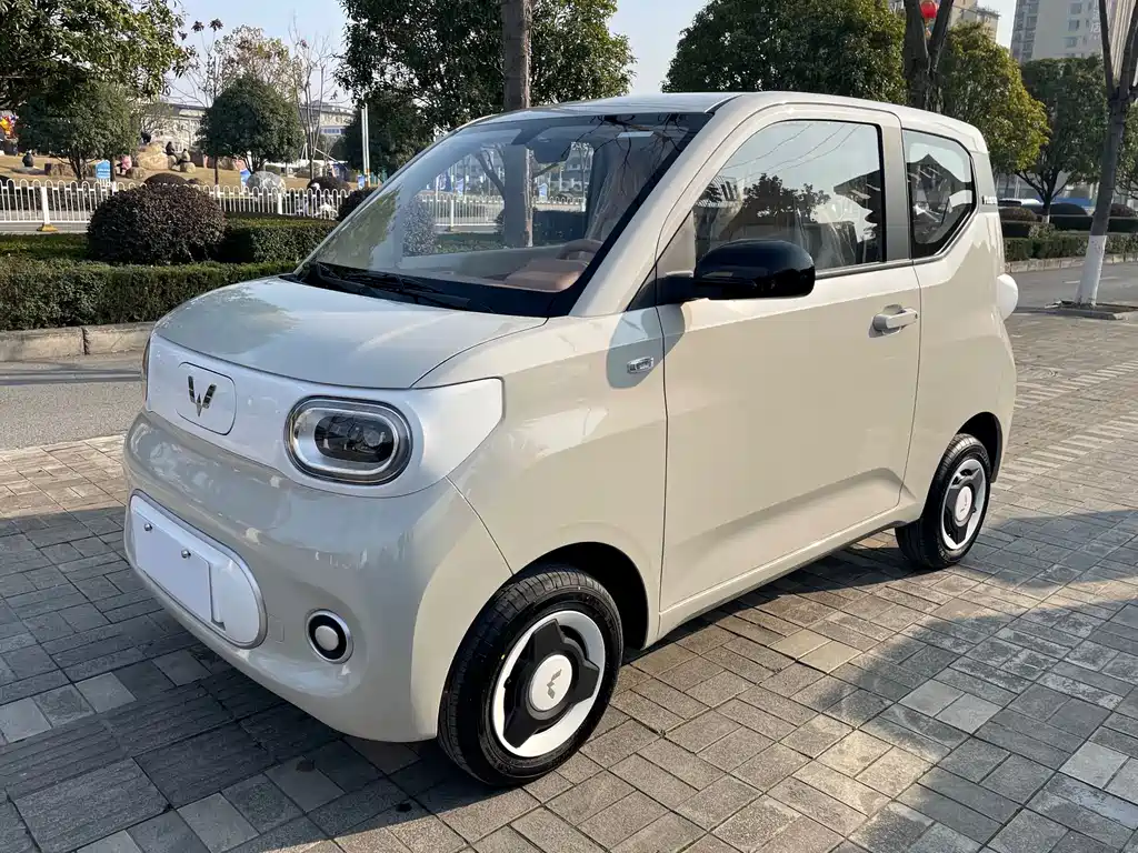 Wuling Hongguang MINIEV 2025