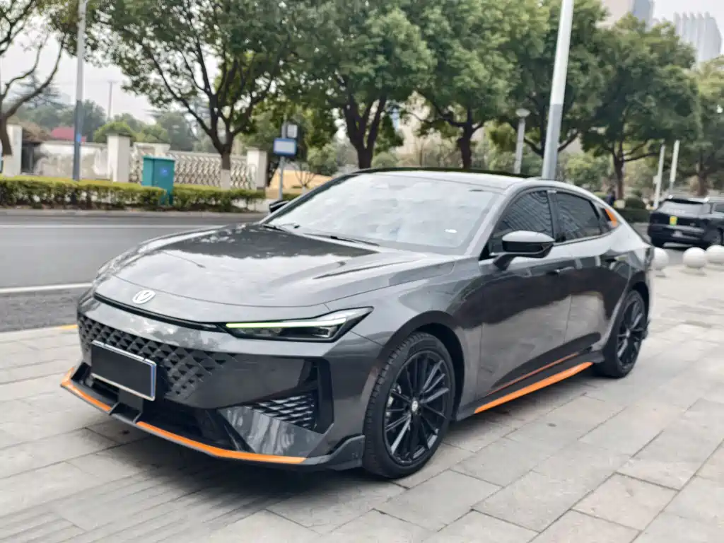 Changan UNI-V 2024