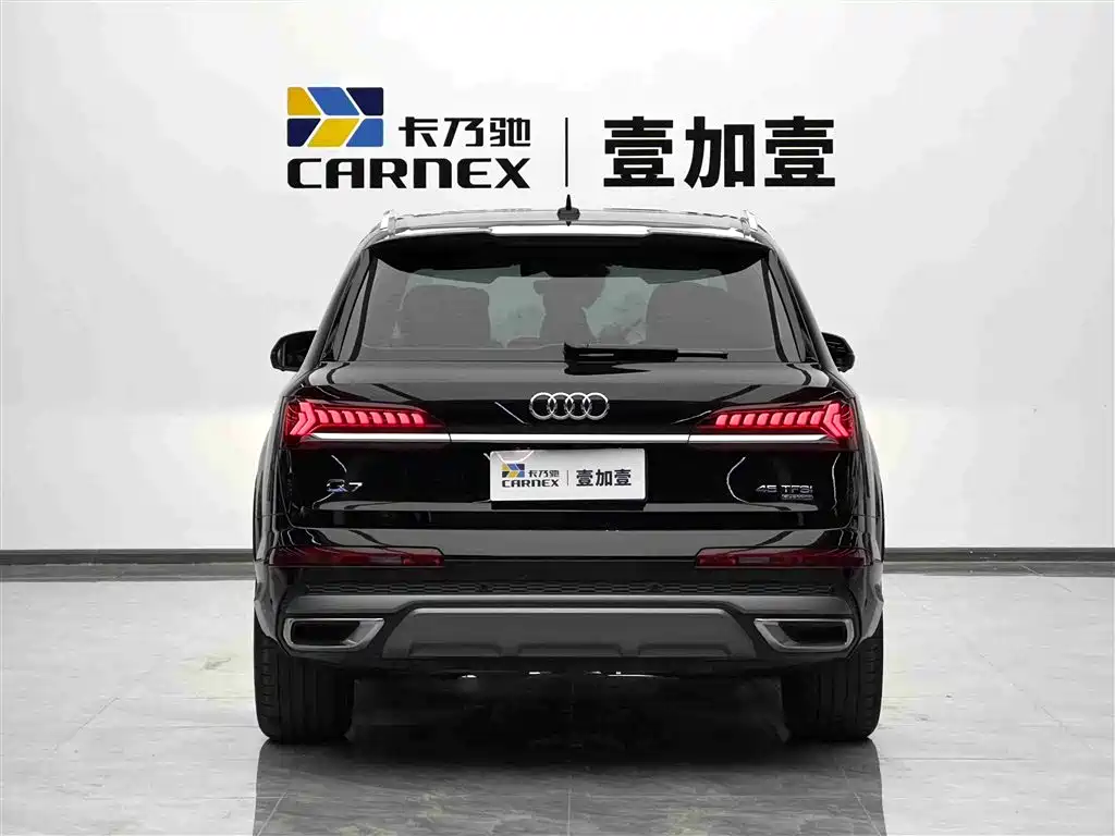 Audi Q7 2024 — фото 18