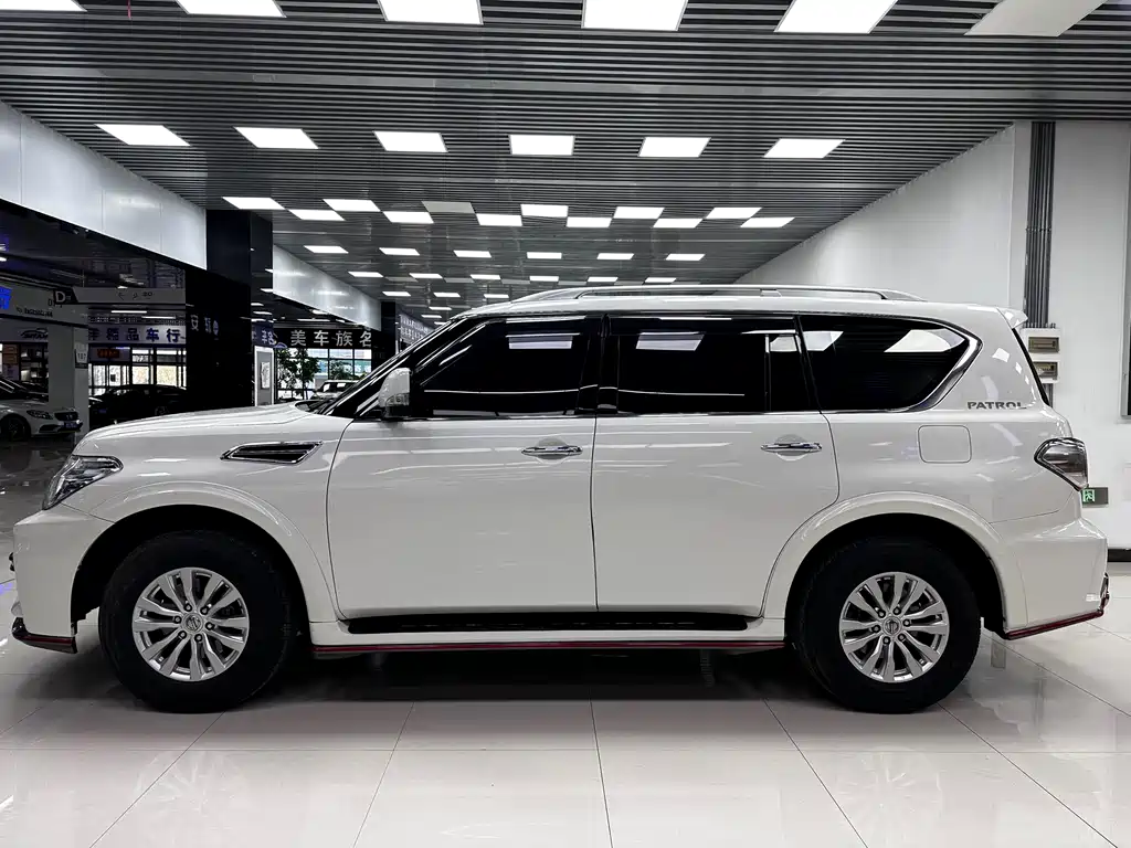 Nissan Patrol 2018 — фото 4