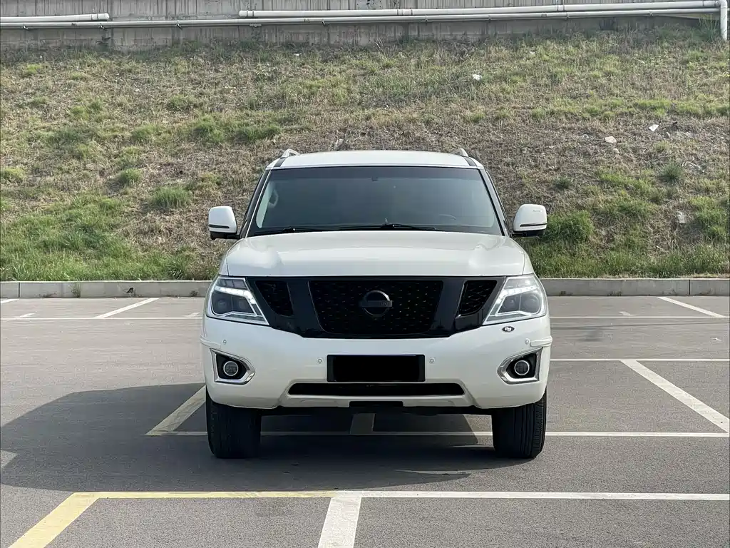 Nissan Patrol 2017 — фото 2
