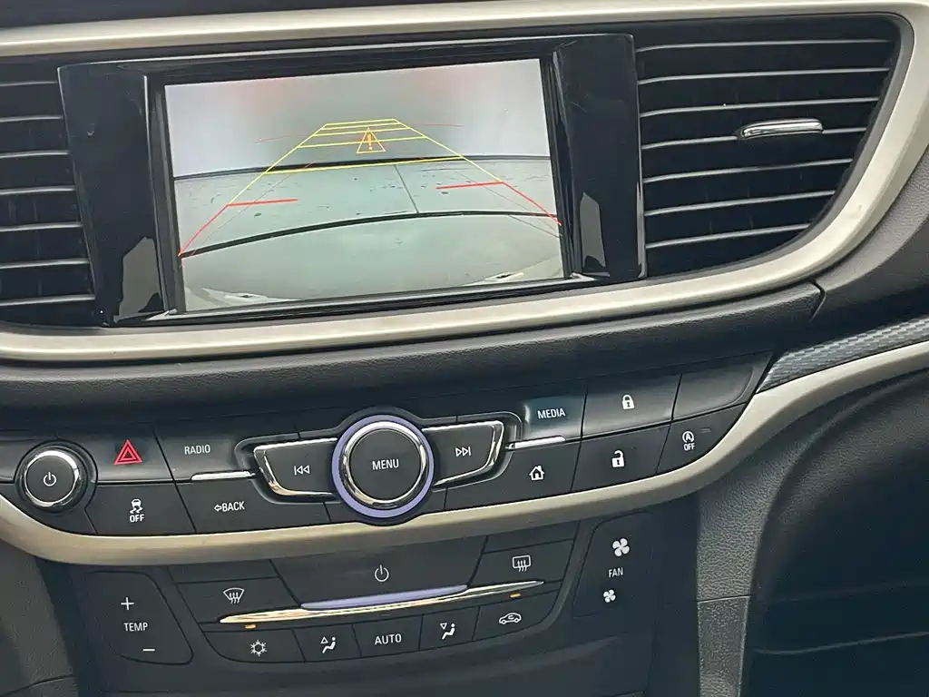 Buick Excelle 2019 — фото 11