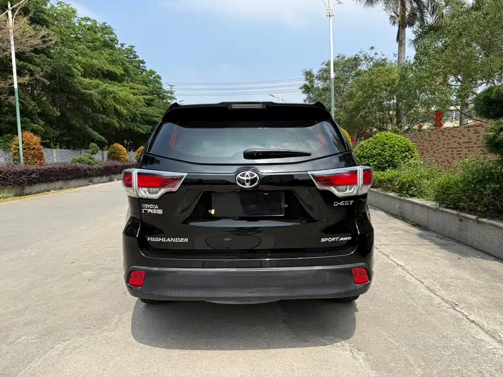 Toyota Highlander 2017 — фото 6