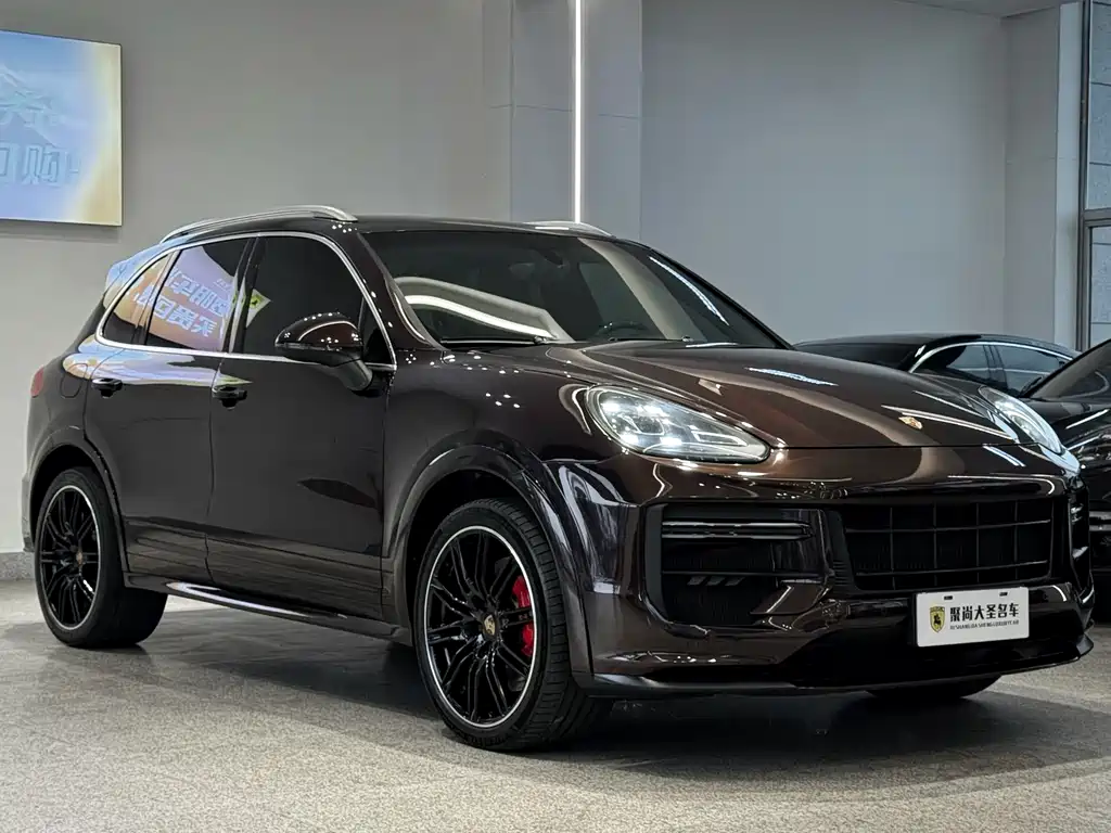 Porsche Cayenne 2015 — фото 3