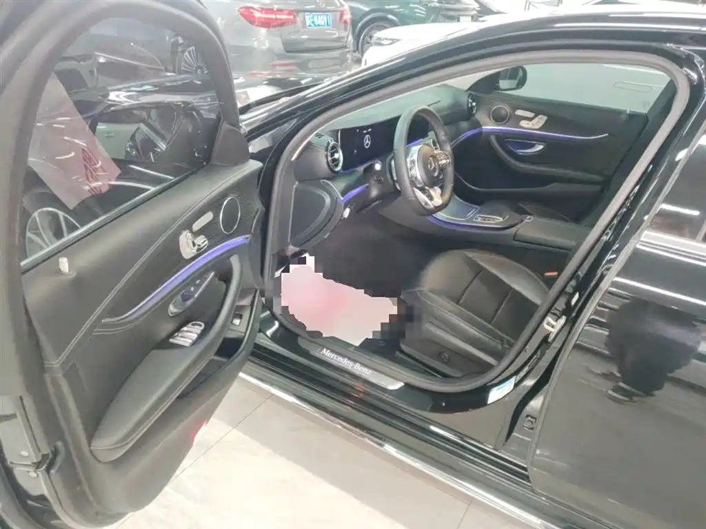 Mercedes-Benz E-Class 2020 — фото 16